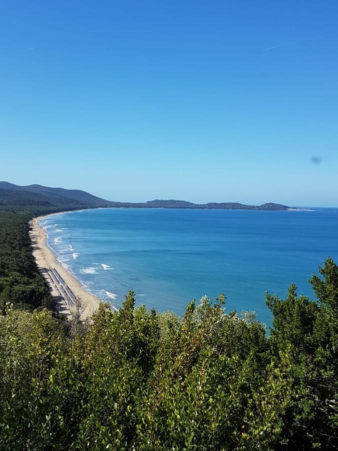 Vacanza Nella Natura Punta Ala Exteriör bild